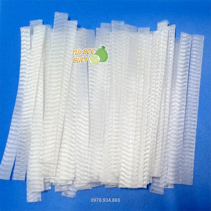 Lưới bao hoa chuyên dụng được làm từ chất liệu nhựa PE cao cấp với các sợi lưới có kết cấu bền chặt