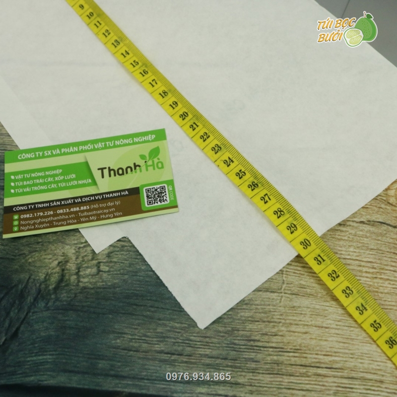 Túi giấy sáp trắng 20x30cm dùng để bao bọc cho trái xoài rất hiệu quả
